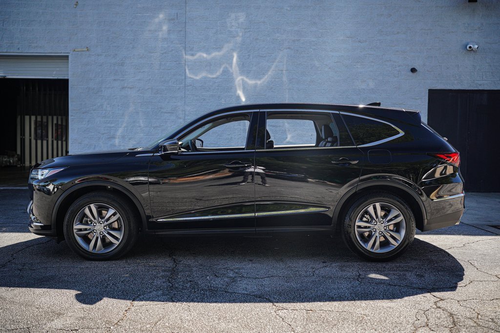Used 2024 Acura MDX FWD image 9