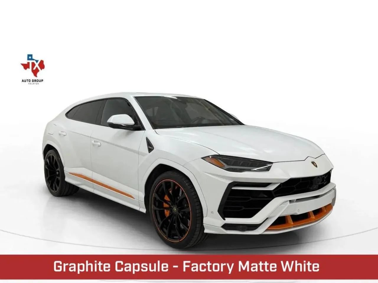 Used 2022 Lamborghini Urus AWD/4WD image 1