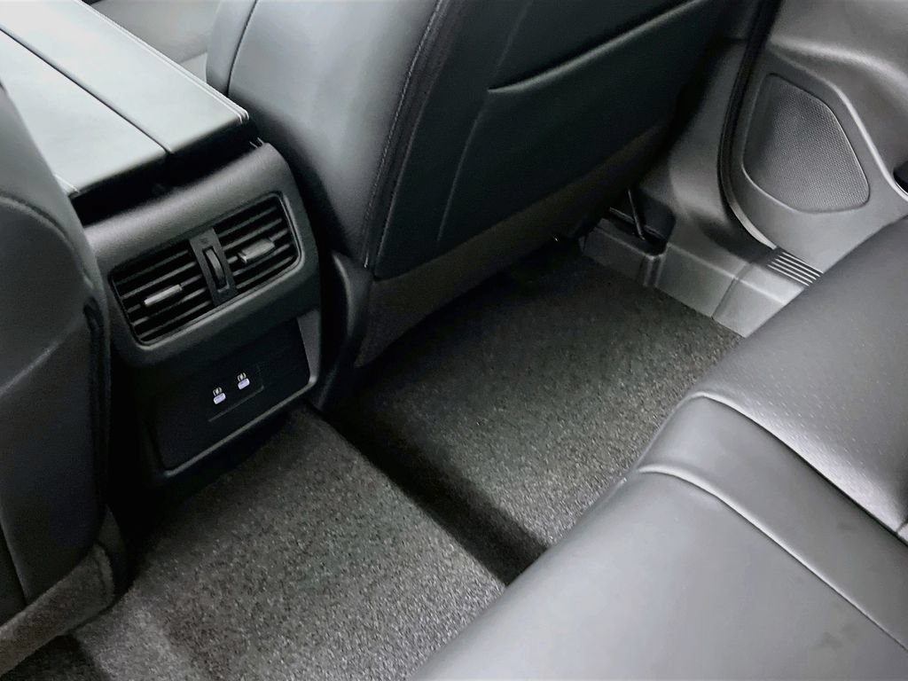 New 2026 Nissan Rogue Dark Armor AWD/4WD image 24
