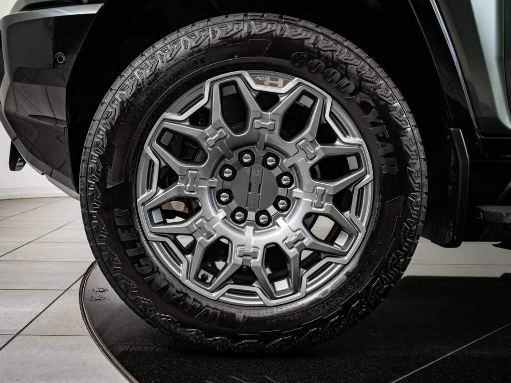 Used 2024 GMC Hummer EV 3X image 13