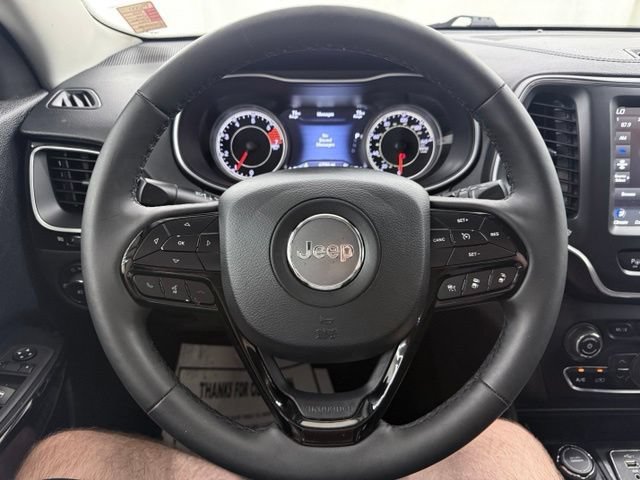 Used 2023 Jeep Cherokee Altitude Lux AWD/4WD image 25