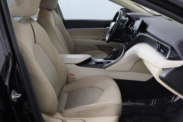 Used 2023 Toyota Camry LE w/ Convenience Package FWD image 17