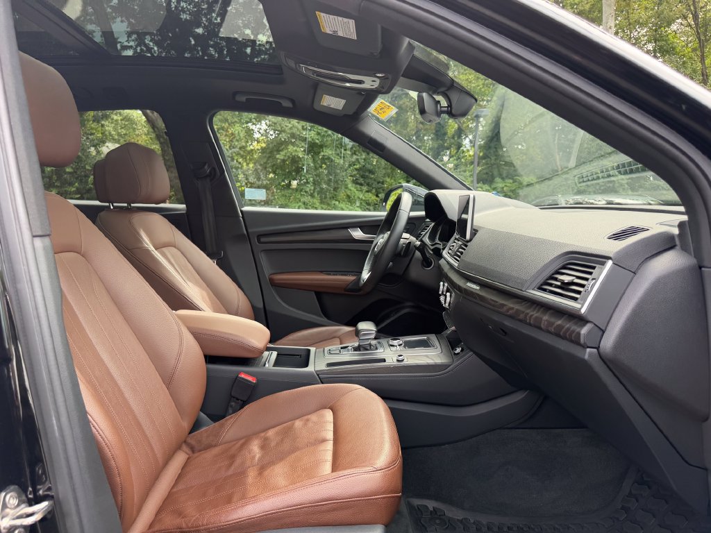 Used 2020 Audi Q5 2.0T Premium Plus AWD/4WD image 16