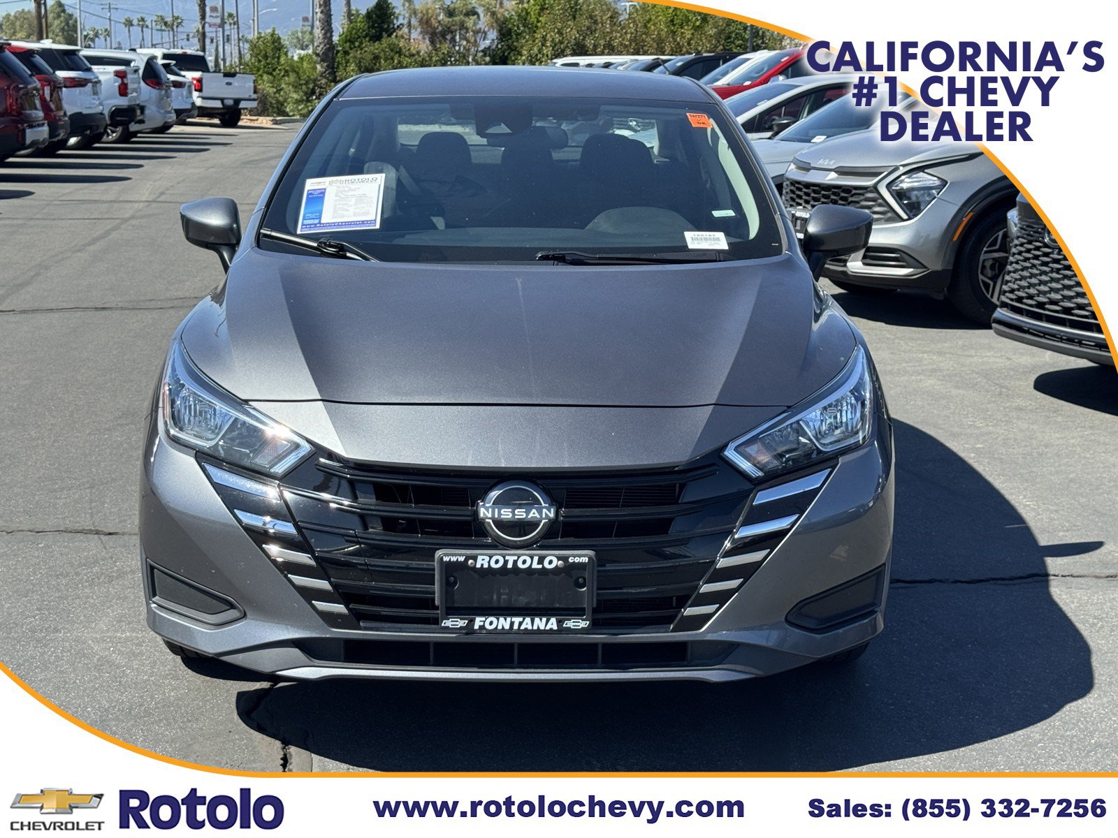 Used 2024 Nissan Versa SV FWD image 2