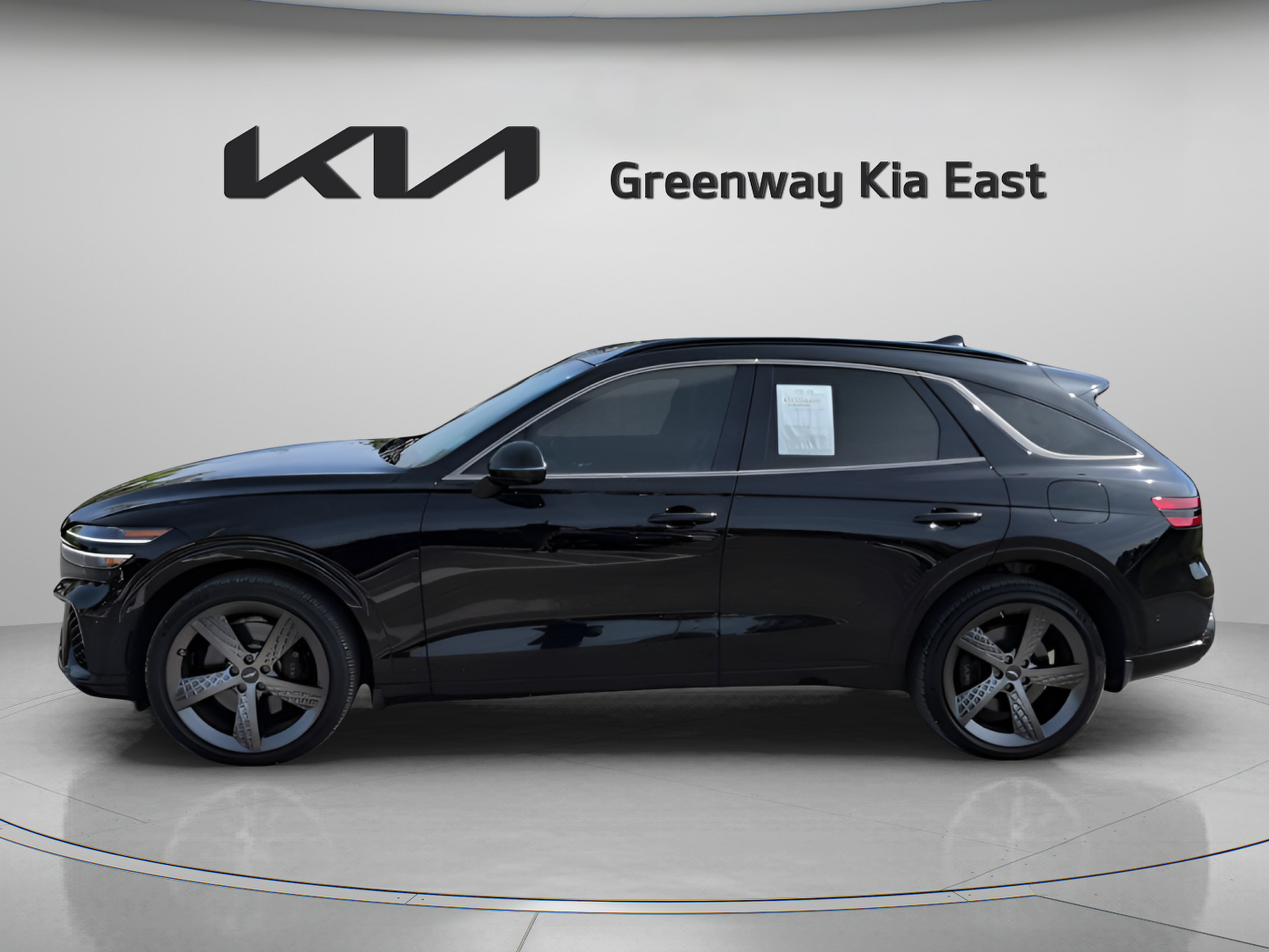 Used 2024 Genesis GV70 2.5T w/ Sport Prestige Package AWD/4WD image 6