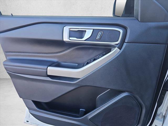 Used 2024 Ford Explorer XLT w/ Equipment Group 202A image 15