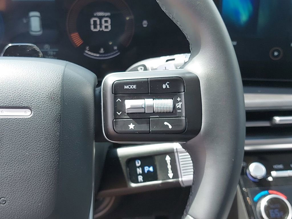 Certified 2025 Hyundai Santa Fe SEL image 18