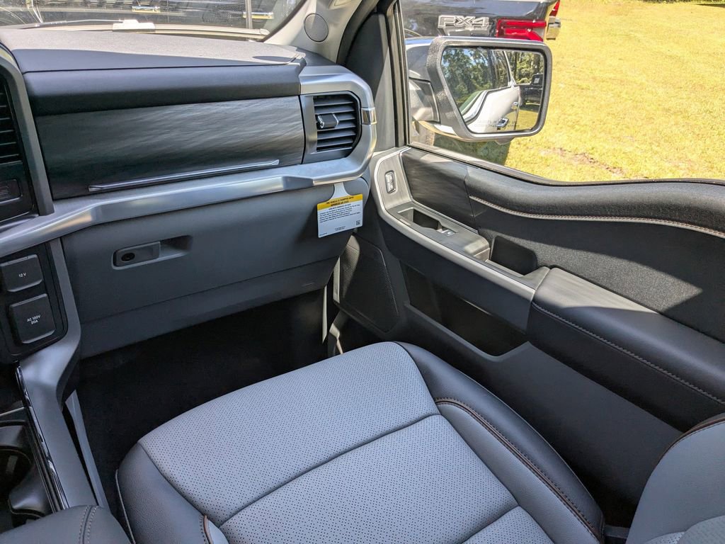New 2025 Ford F150 Lariat w/ Equipment Group 502A High image 33