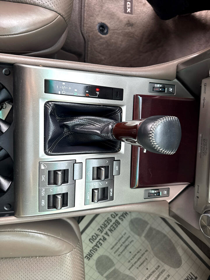 Used 2018 Lexus GX 460 Luxury w/ Preferred Accessory Package image 26