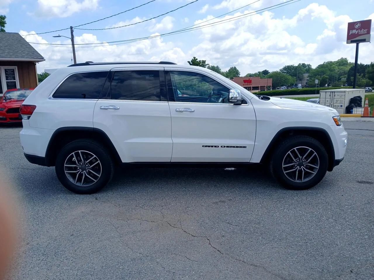 Used 2020 Jeep Grand Cherokee Limited w/ Luxury Group II image 4