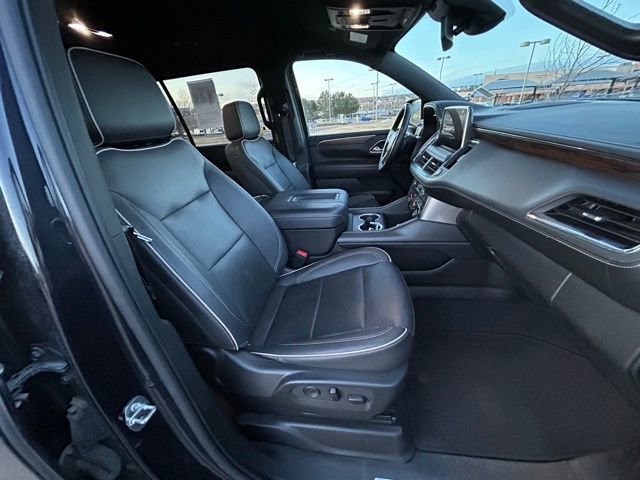 Used 2023 Chevrolet Suburban Premier image 30