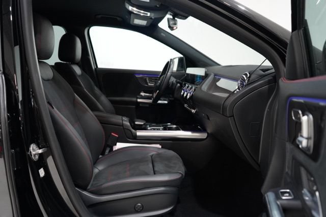 Used 2022 Mercedes-Benz GLA 250 4MATIC image 37