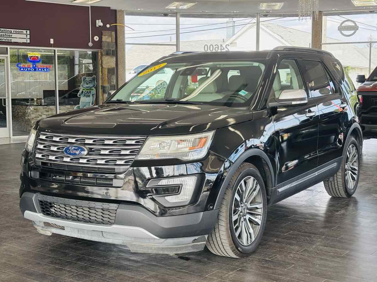 Used 2017 Ford Explorer Platinum AWD/4WD image 16