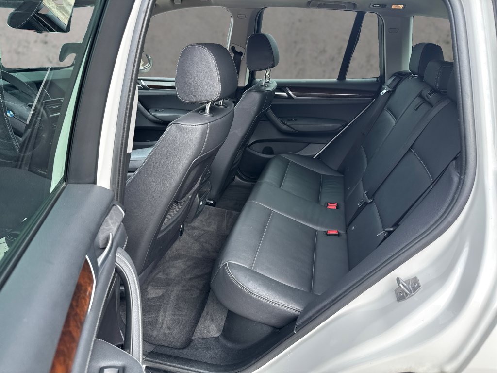 Used 2015 BMW X3 xDrive28i AWD/4WD image 12