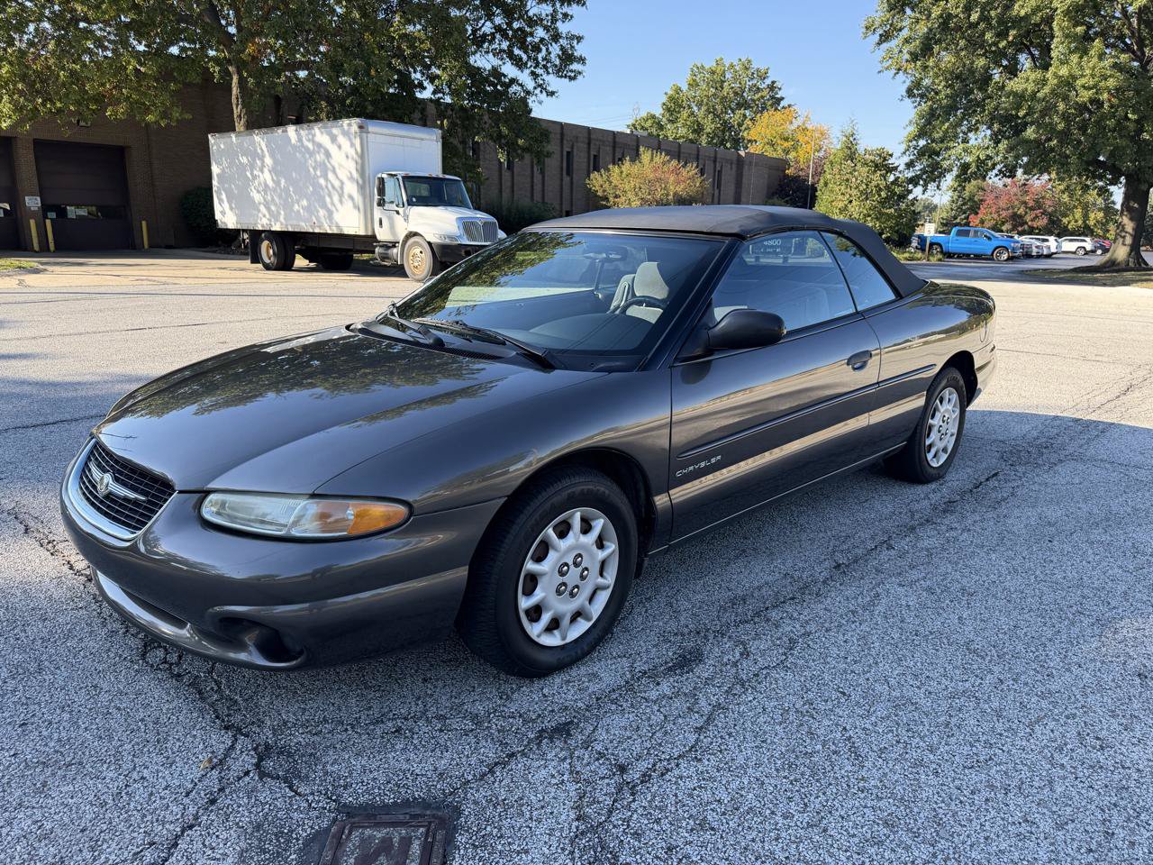 Used 2000 Chrysler Sebring JX FWD image 2