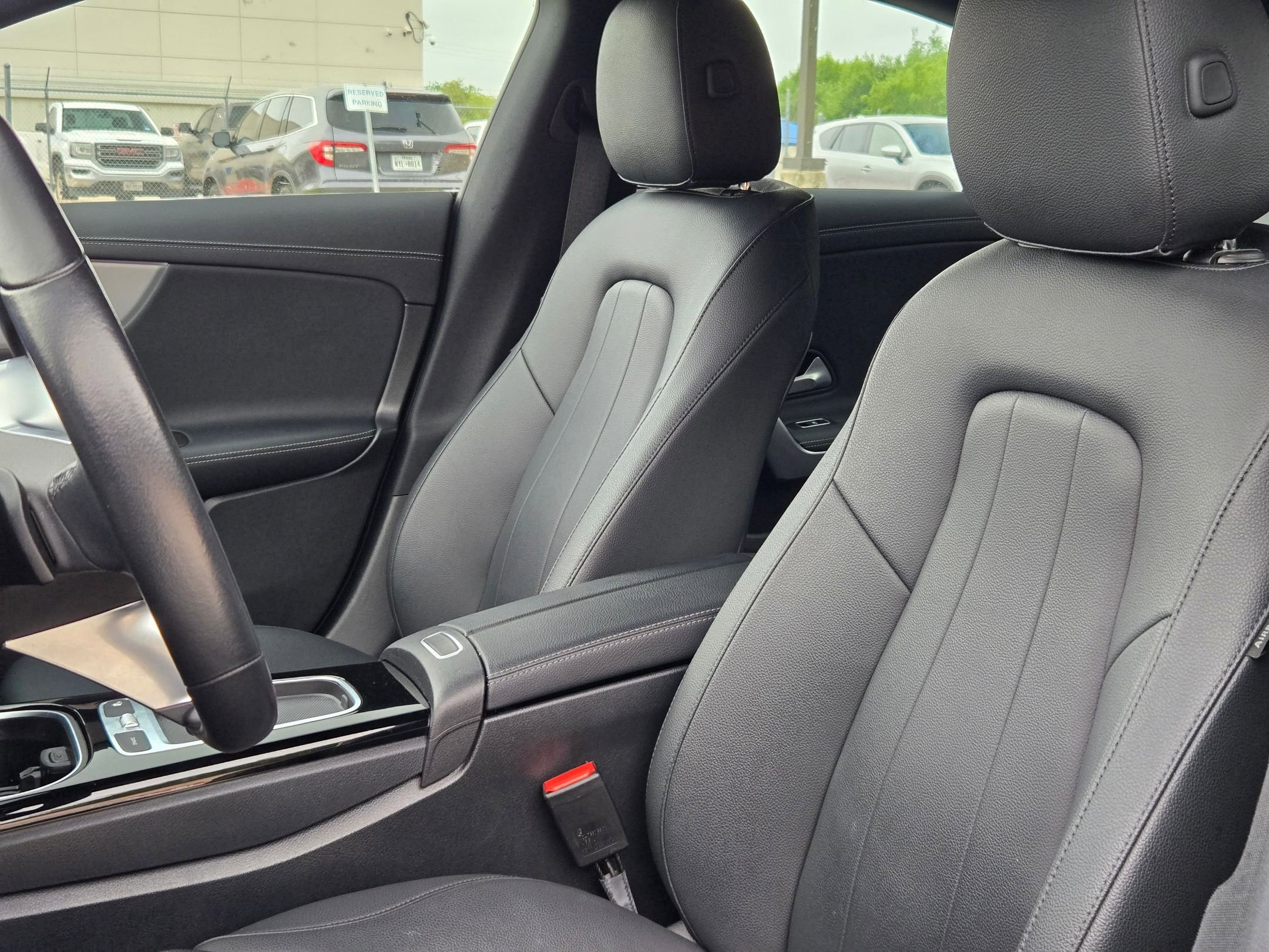 Used 2025 Mercedes-Benz CLA 250 4MATIC image 13
