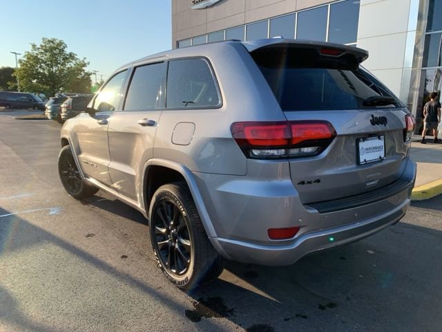 Used 2019 Jeep Grand Cherokee Altitude image 5