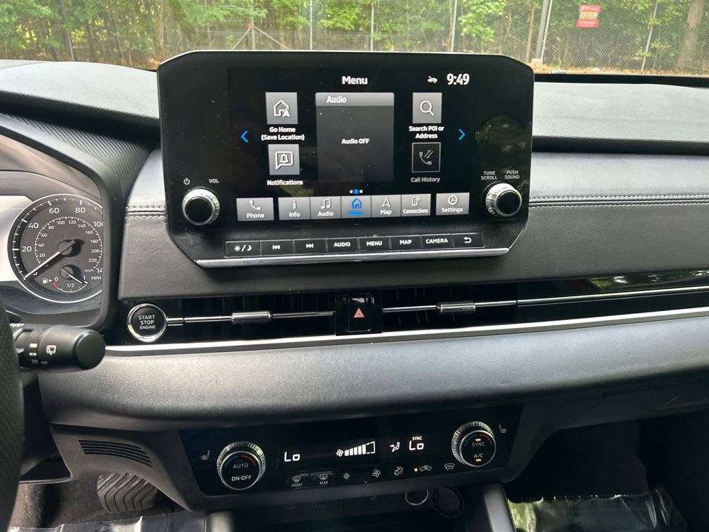 Used 2024 Mitsubishi Outlander AWD image 18