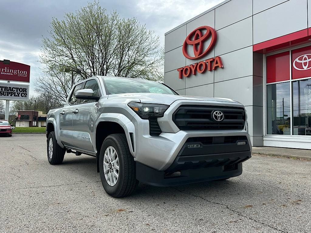 Certified 2024 Toyota Tacoma SR5 AWD/4WD image 7