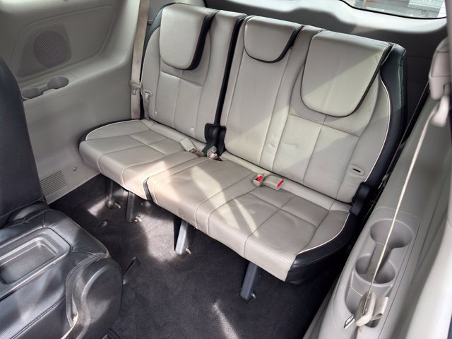 Used 2020 Kia Sedona EX FWD image 9
