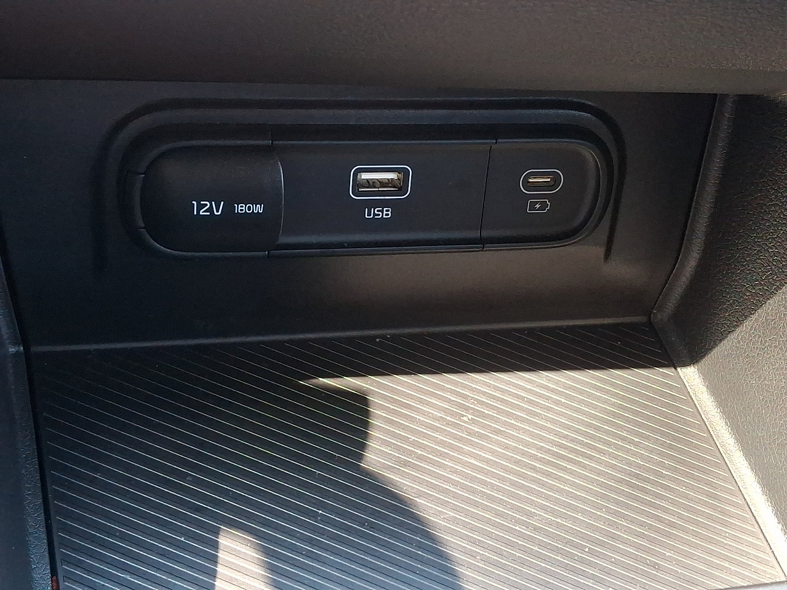 Certified 2024 Kia Sportage LX AWD/4WD image 24