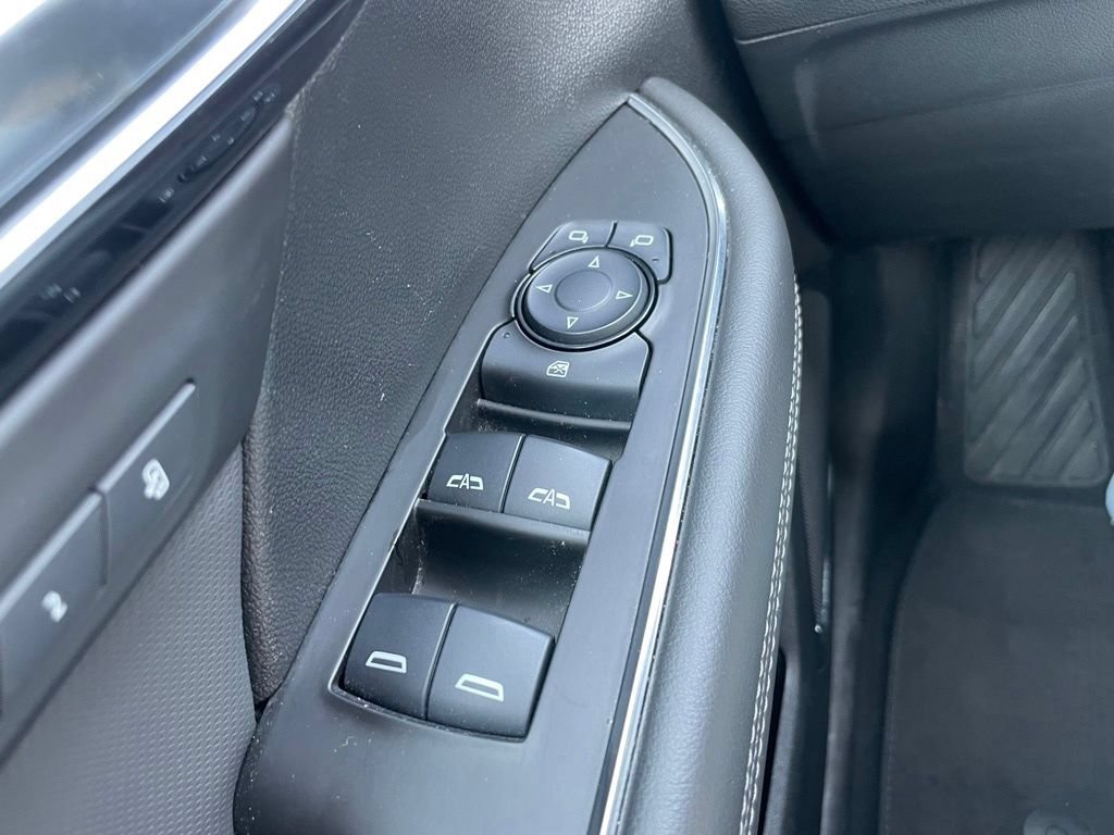 Used 2024 Buick Envision Preferred AWD/4WD image 23