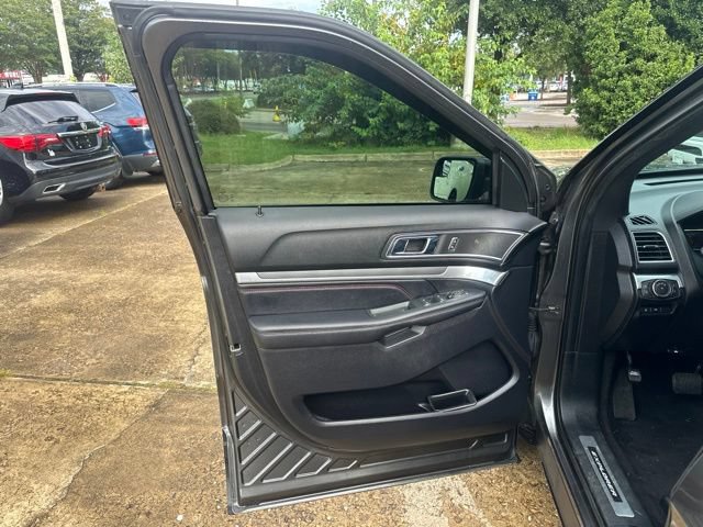 Used 2018 Ford Explorer Sport AWD/4WD image 34