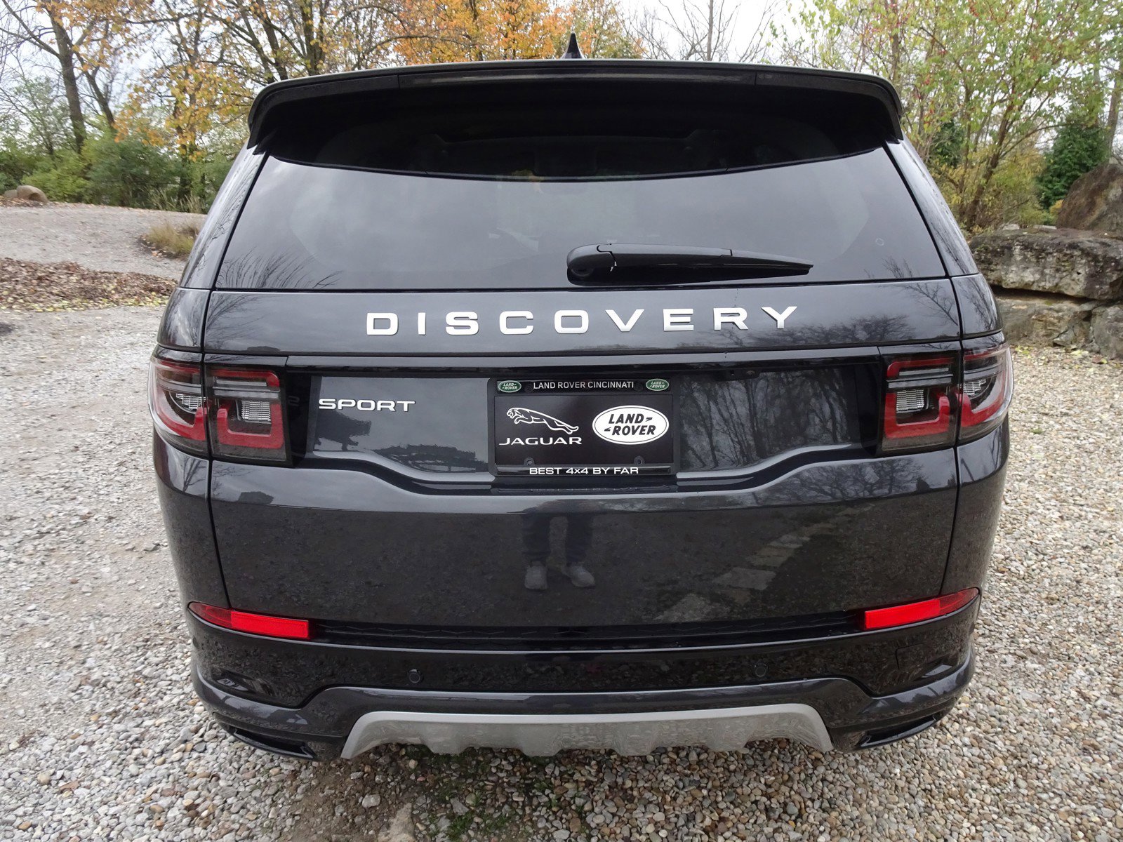 New 2025 Land Rover Discovery Sport S image 5