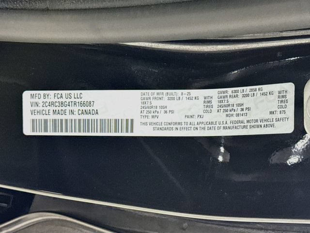Used 2026 Chrysler Pacifica Select AWD/4WD image 32