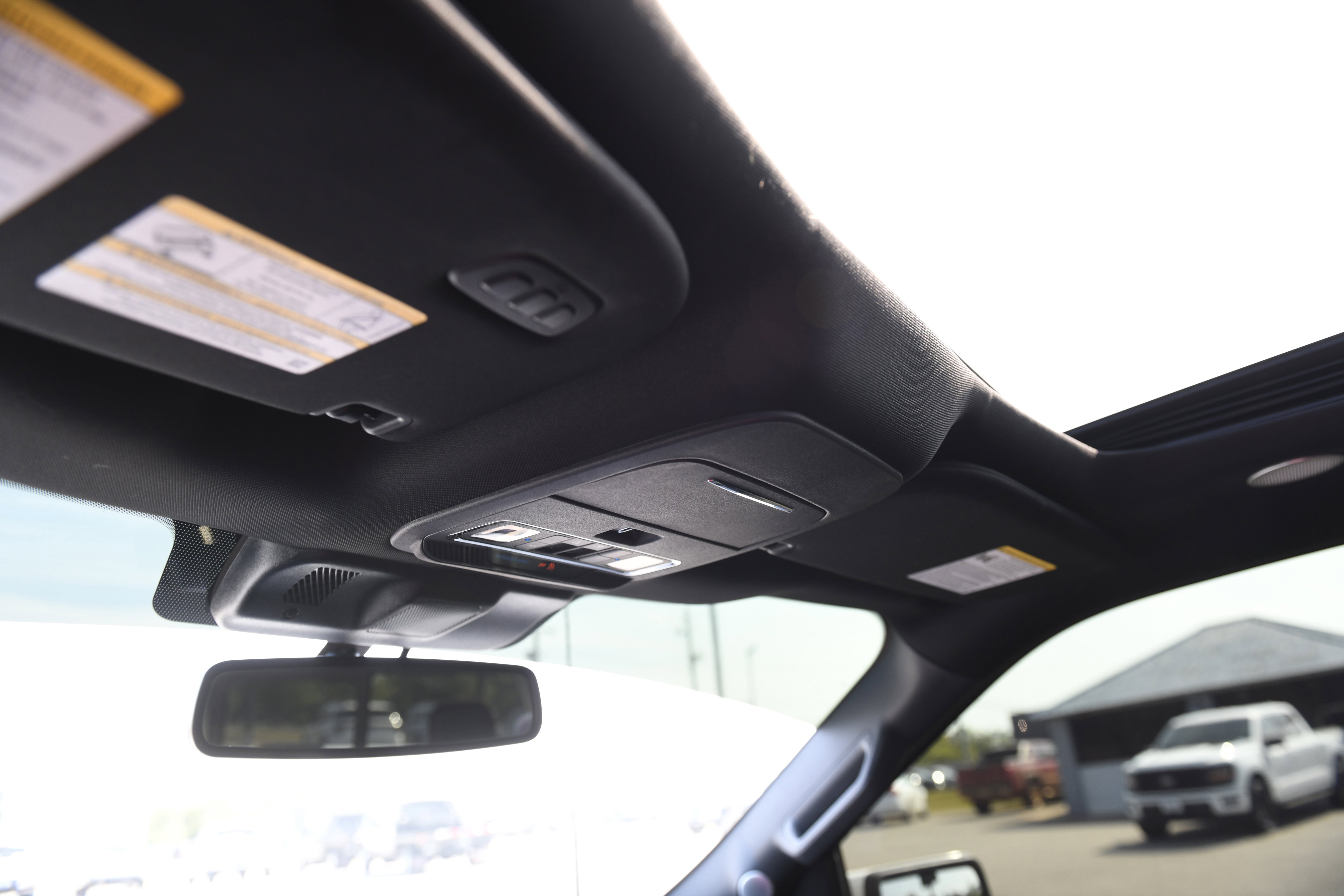 Used 2023 Ford F150 Lariat w/ Equipment Group 502A High AWD/4WD image 28