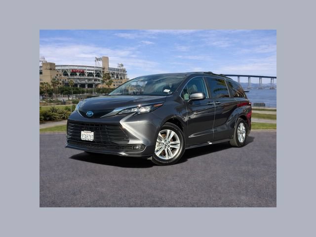 Certified 2025 Toyota Sienna XLE w/ XLE Plus Package