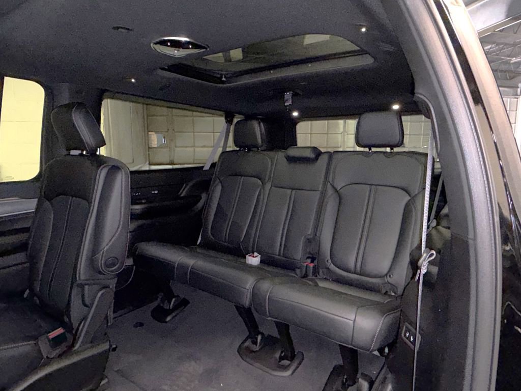 New 2026 Jeep Grand Wagoneer L 4WD image 31