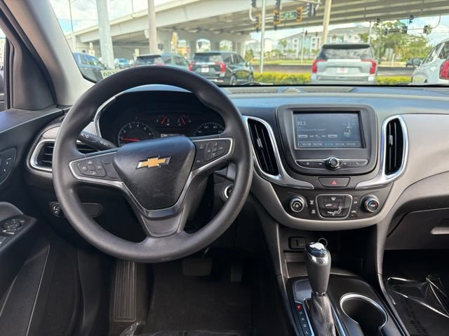 Used 2018 Chevrolet Equinox LS FWD image 16