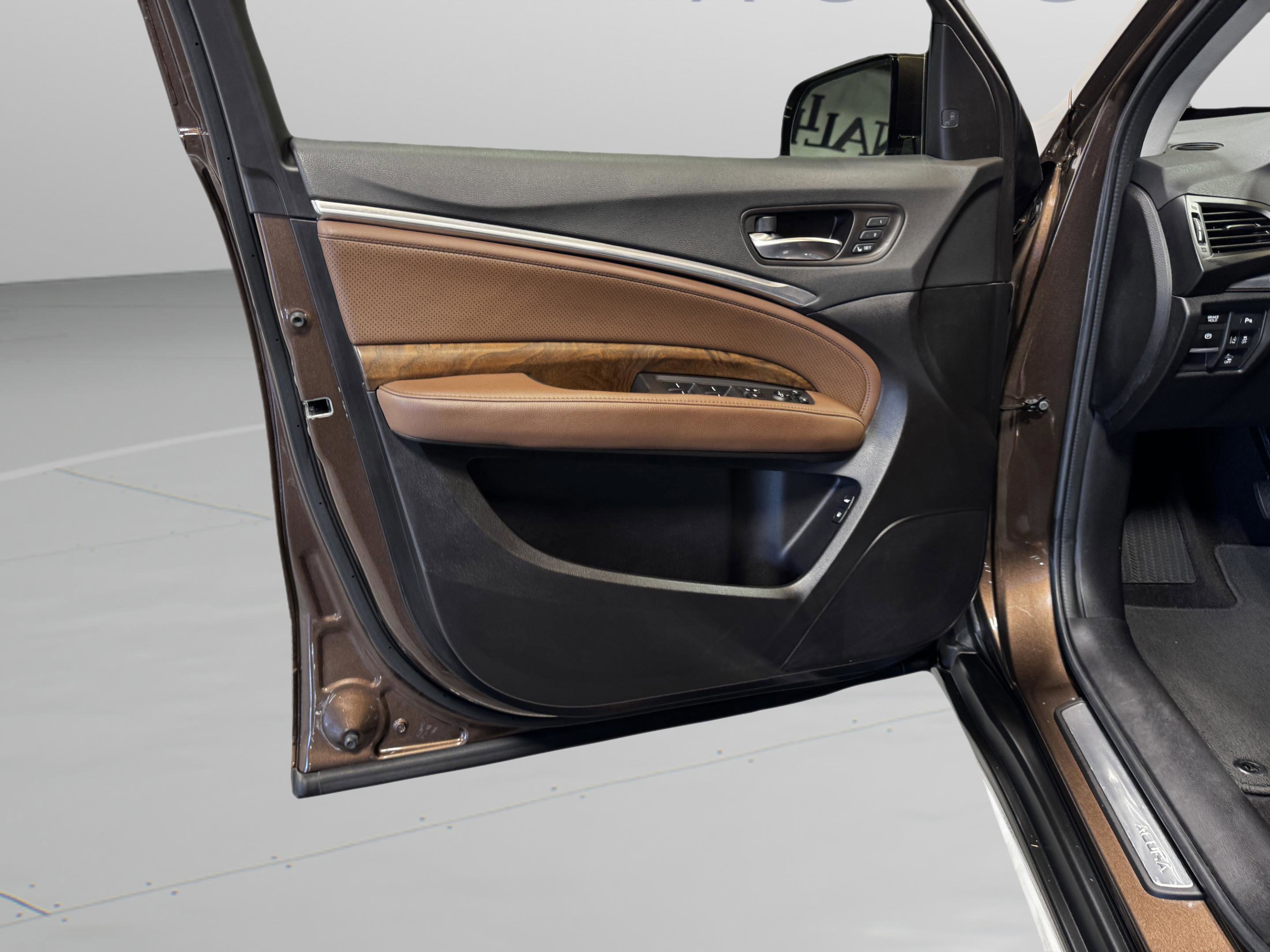 Certified 2019 Acura MDX FWD w/ Technology Package image 13