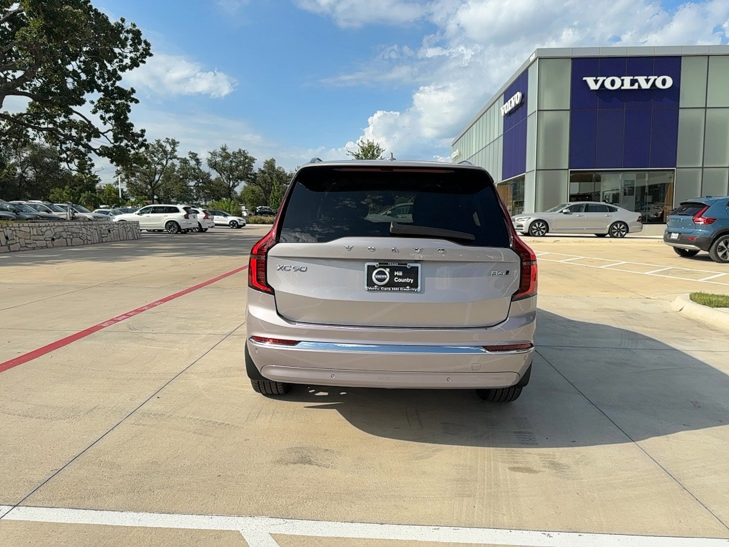 Used 2026 Volvo XC90 B6 Plus w/ Protection Package Premier AWD/4WD image 5