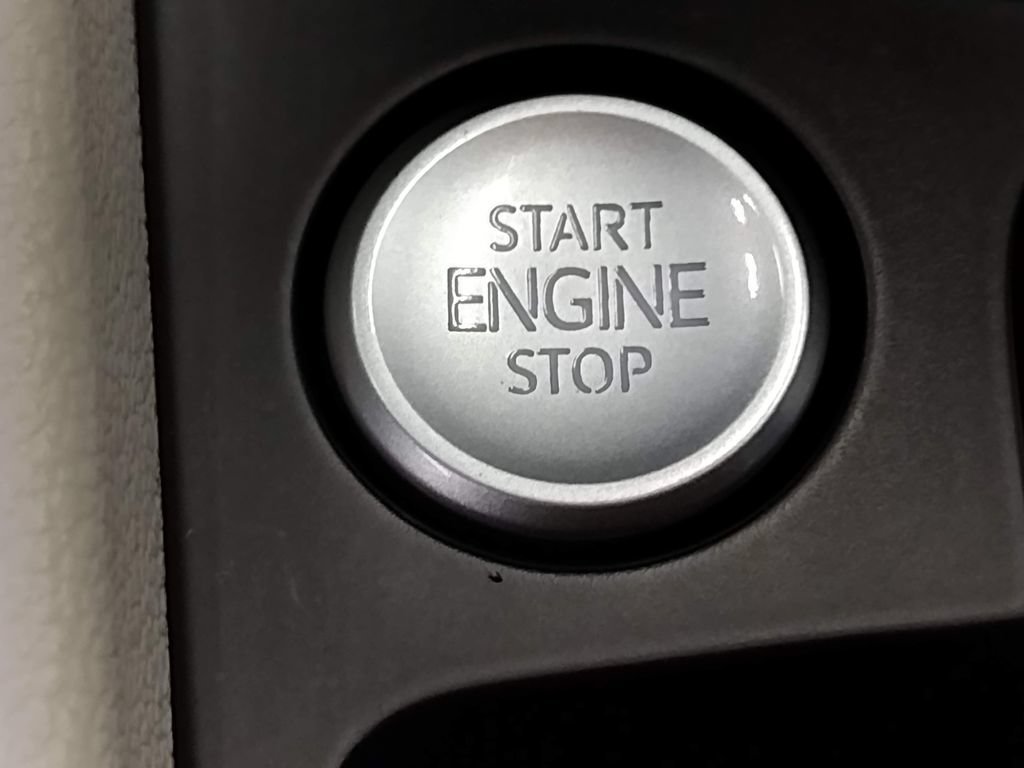 Used 2019 Volkswagen Jetta SE FWD image 28