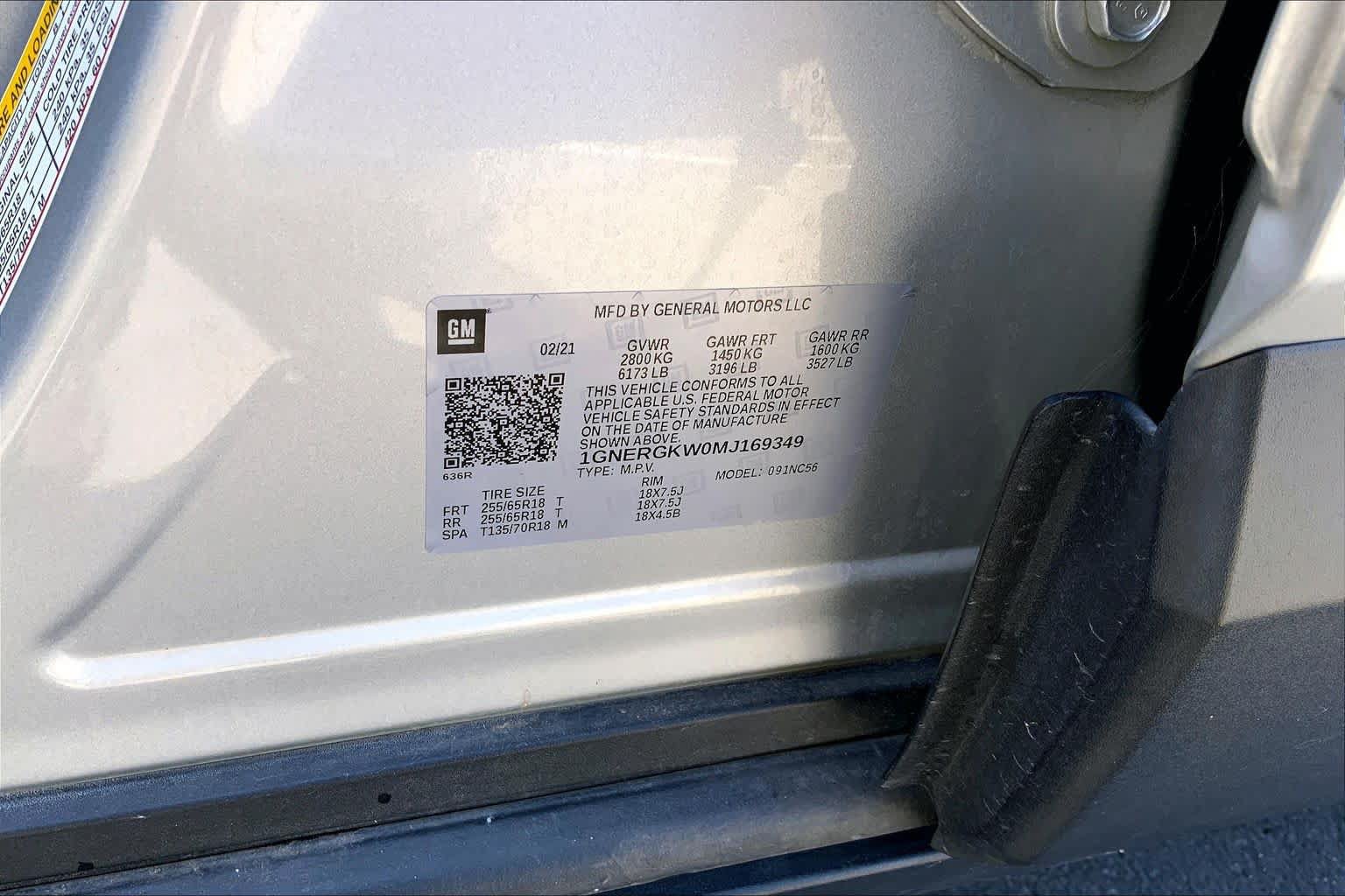 Used 2021 Chevrolet Traverse LT FWD image 34