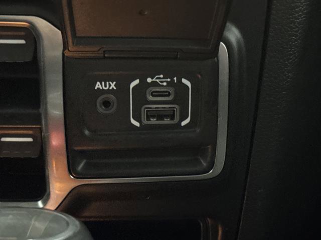 Used 2022 Jeep Gladiator Overland AWD/4WD image 23