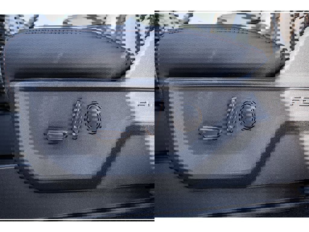 New 2026 Ford F250 Lariat image 9