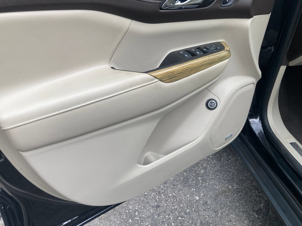 Used 2019 GMC Acadia Denali AWD/4WD image 13