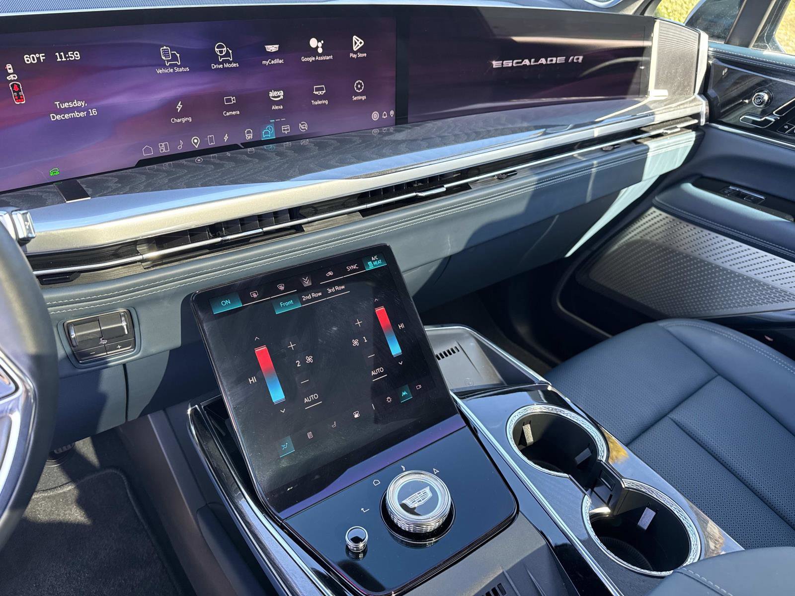 Used 2025 Cadillac Escalade IQ Sport 2 image 24