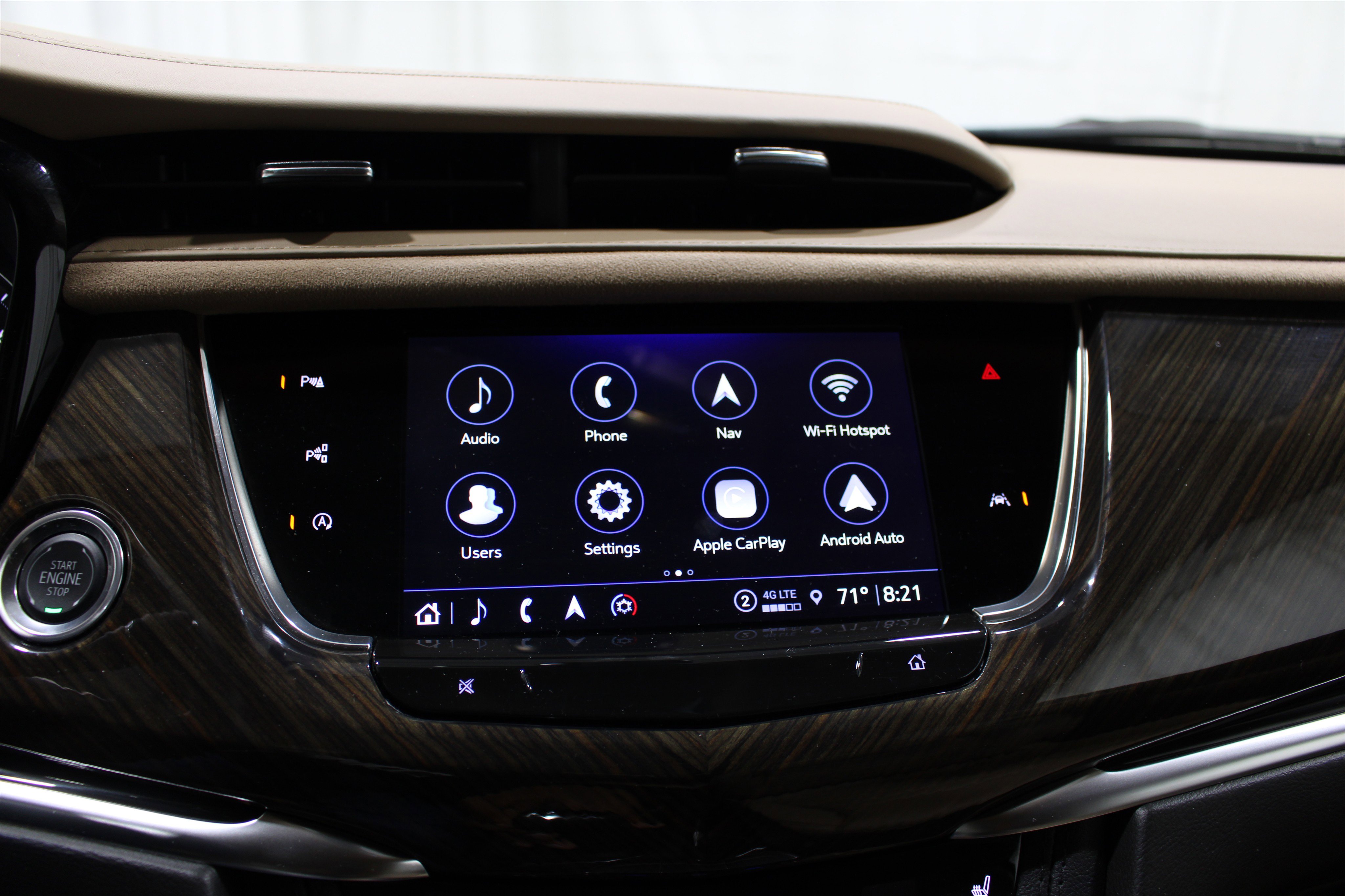 Certified 2025 Cadillac XT6 Premium Luxury w/ Platinum Package image 17