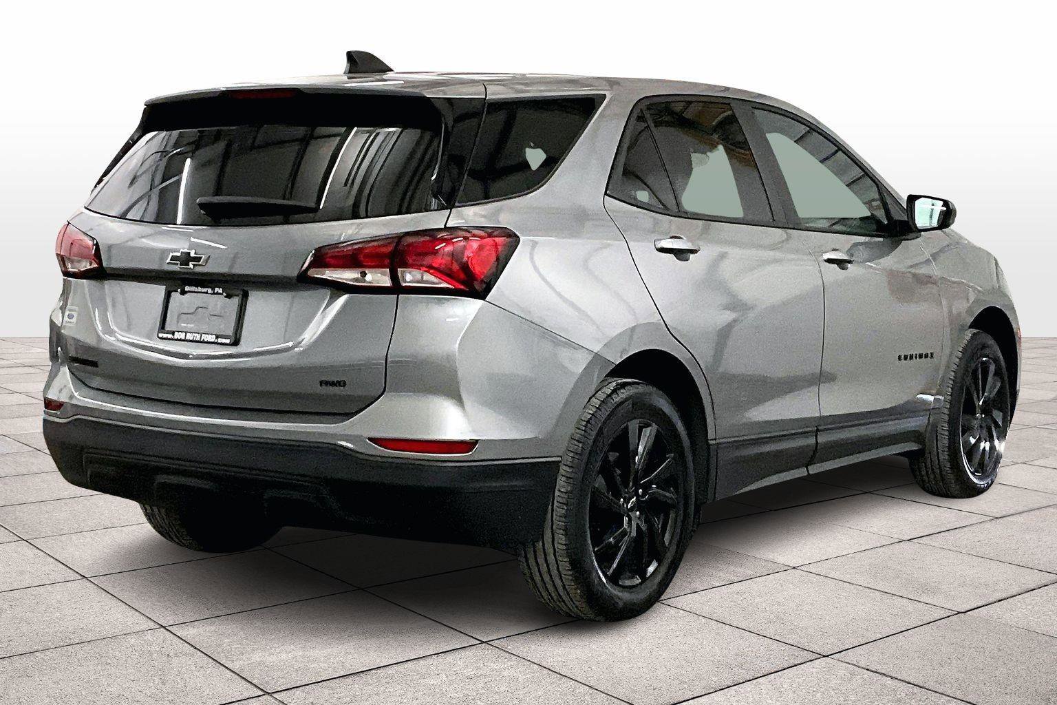 Used 2023 Chevrolet Equinox LS w/ LS Convenience Package image 11