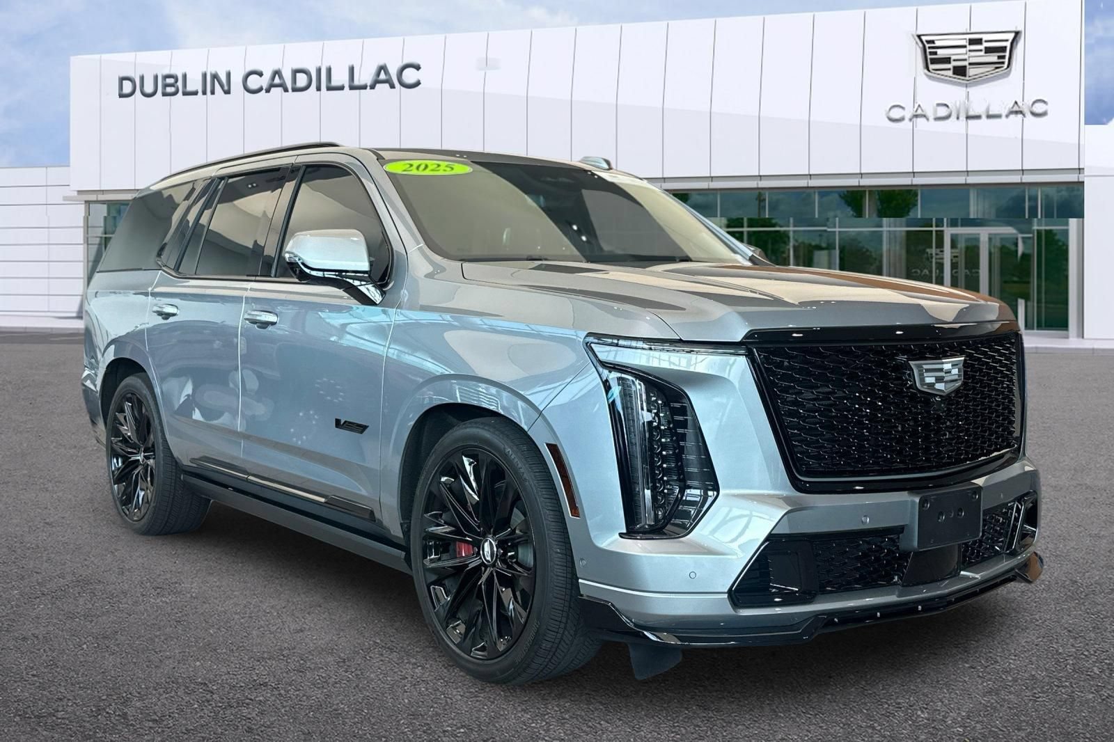 Certified 2025 Cadillac Escalade V w/ LPO, ONYX Package AWD/4WD image 2