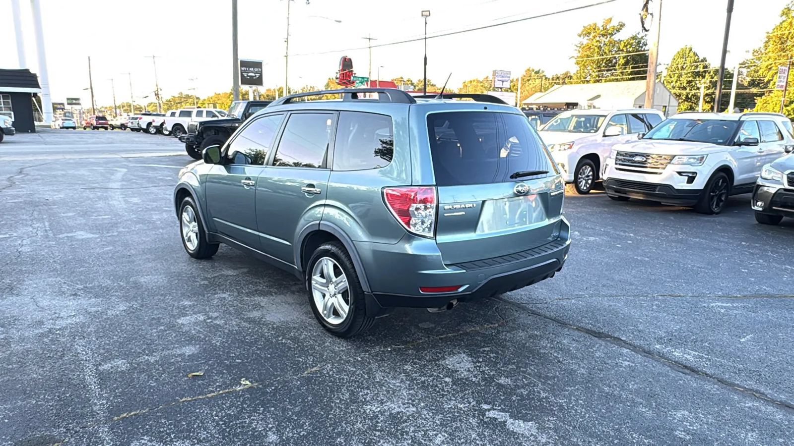 Used 2010 Subaru Forester 2.5X Premium w/ Popular Equipment Group 1A AWD/4WD image 5