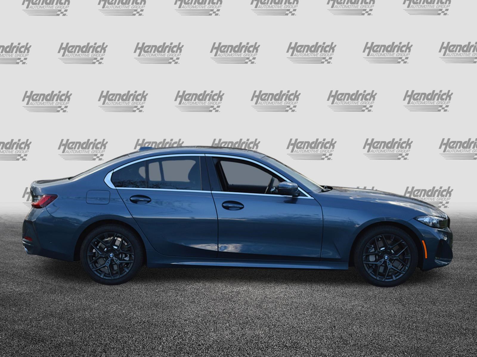 Certified 2025 BMW 330i Sedan w/ Convenience Package RWD image 11