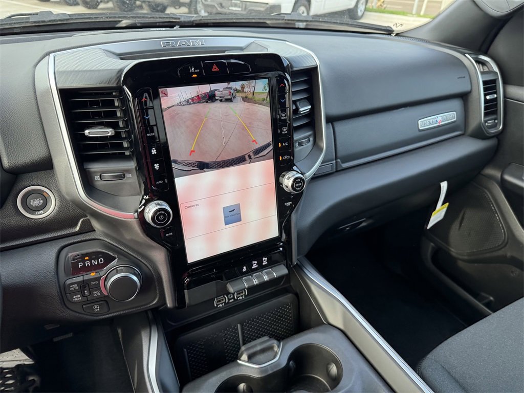 New 2026 RAM 1500 4x4 Crew Cab image 21