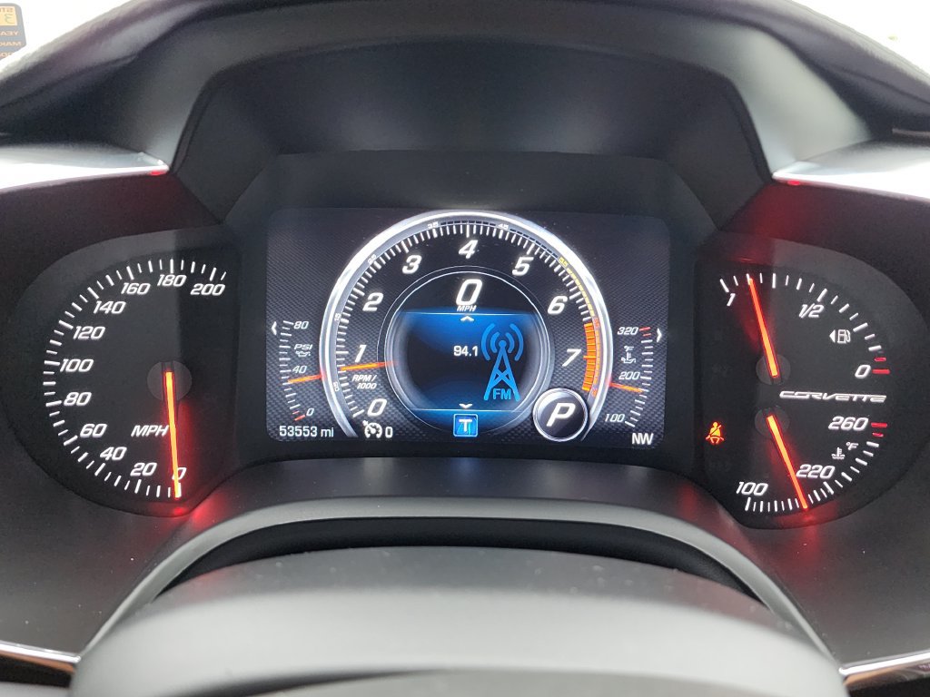 Used 2015 Chevrolet Corvette Stingray Coupe RWD image 28