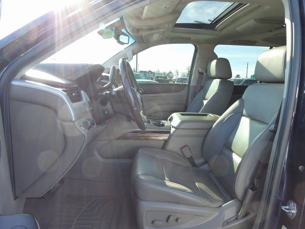 Used 2020 GMC Yukon XL SLT w/ Premium Edition image 26