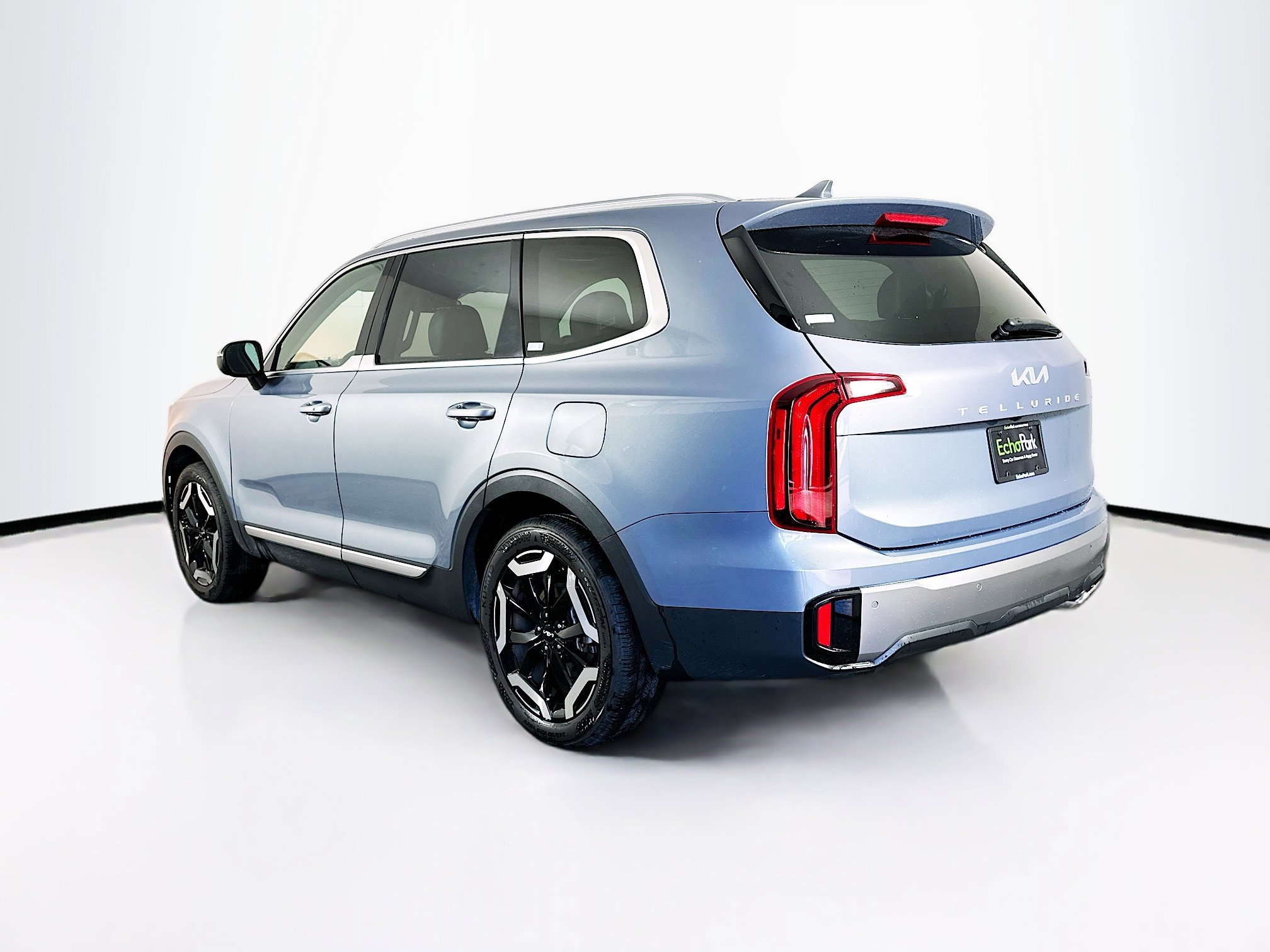 Used 2025 Kia Telluride S image 5